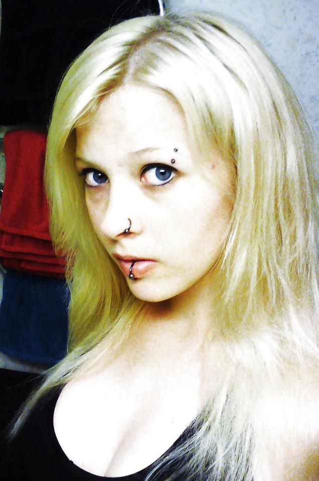 16P Blonde with nice cleavage