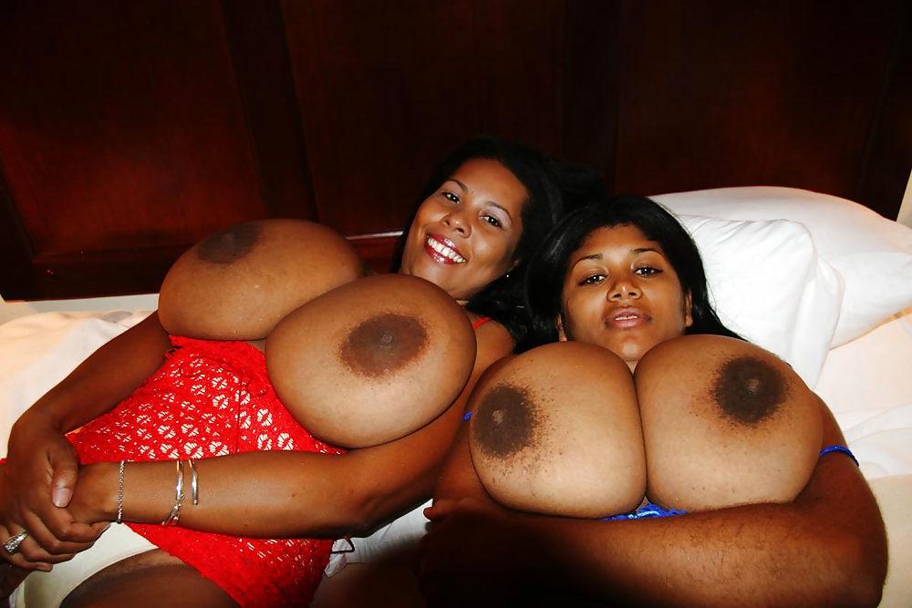 10P Black Monster Boobs