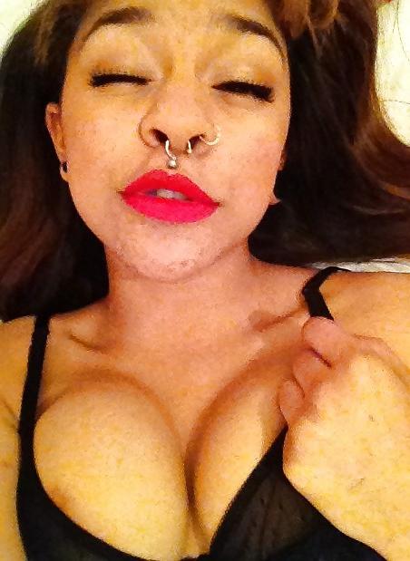 25P Mia Redworth (British Slut)
