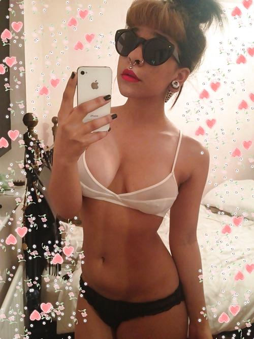25P Mia Redworth (British Slut)
