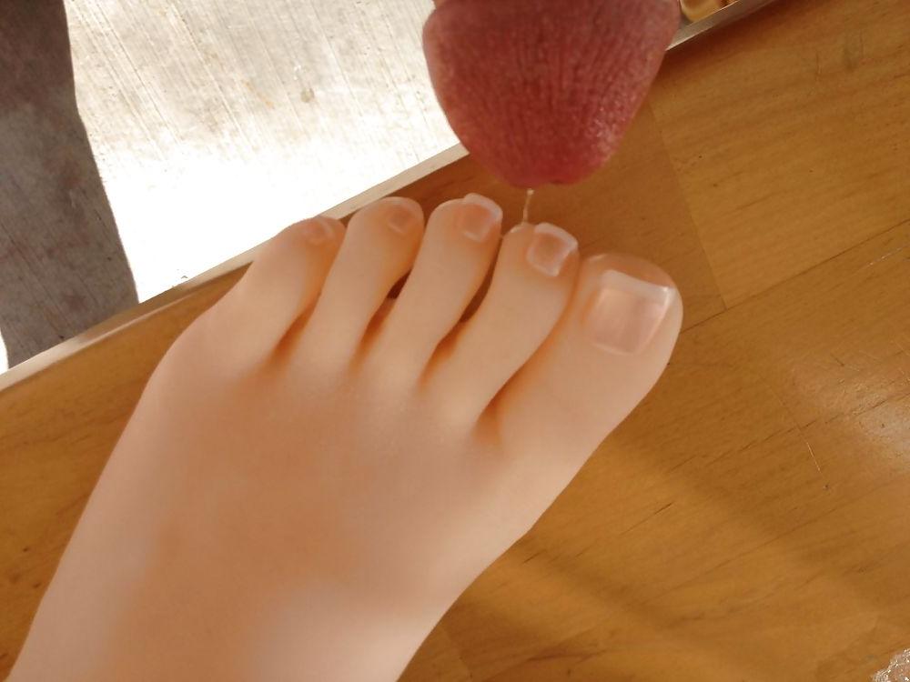 25P My Sister's friend's feet