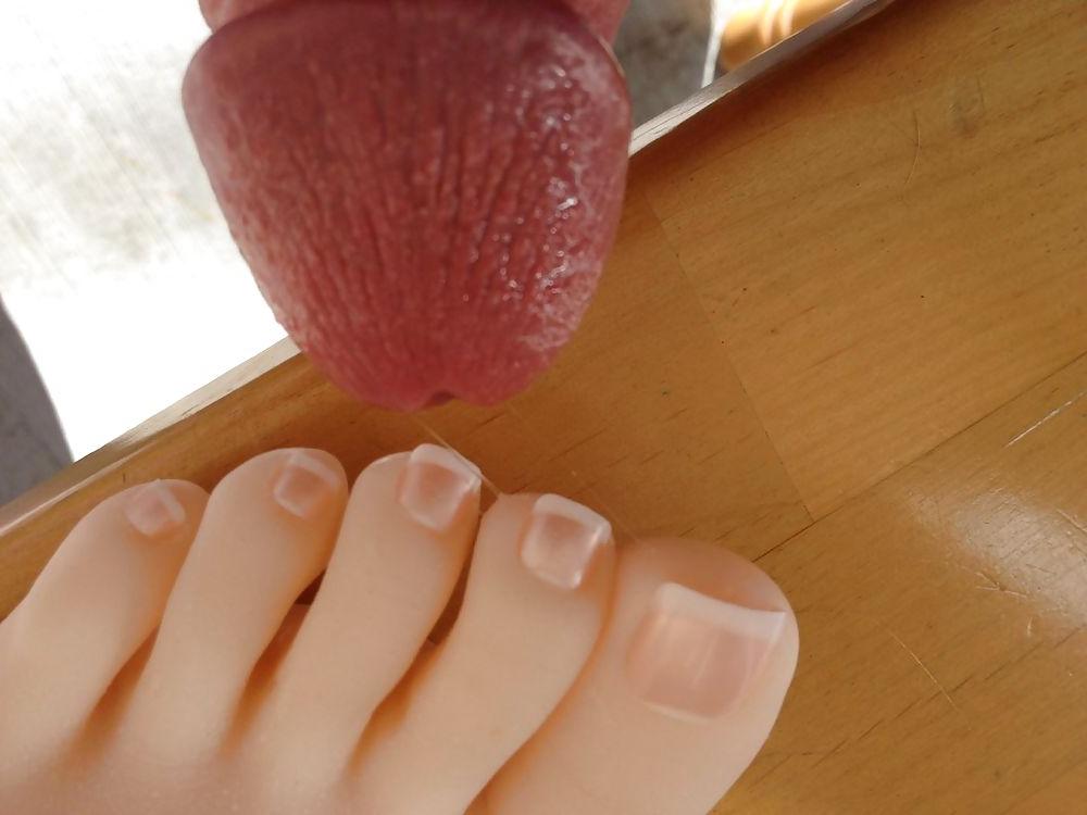 25P My Sister's friend's feet