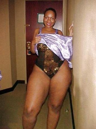 25P ALL KINDS OF MATURE BLACK WOMEN PT.16
