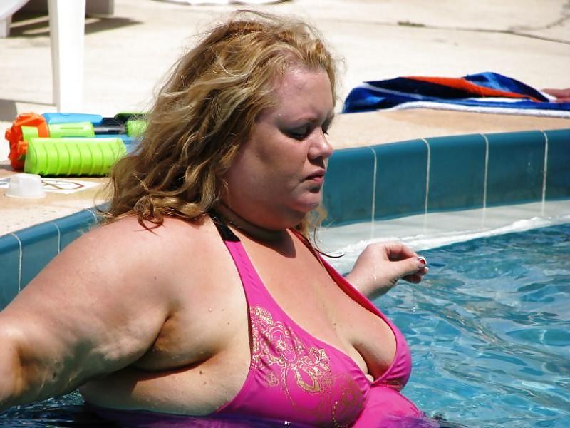 25P Bbw cleavage (NN)