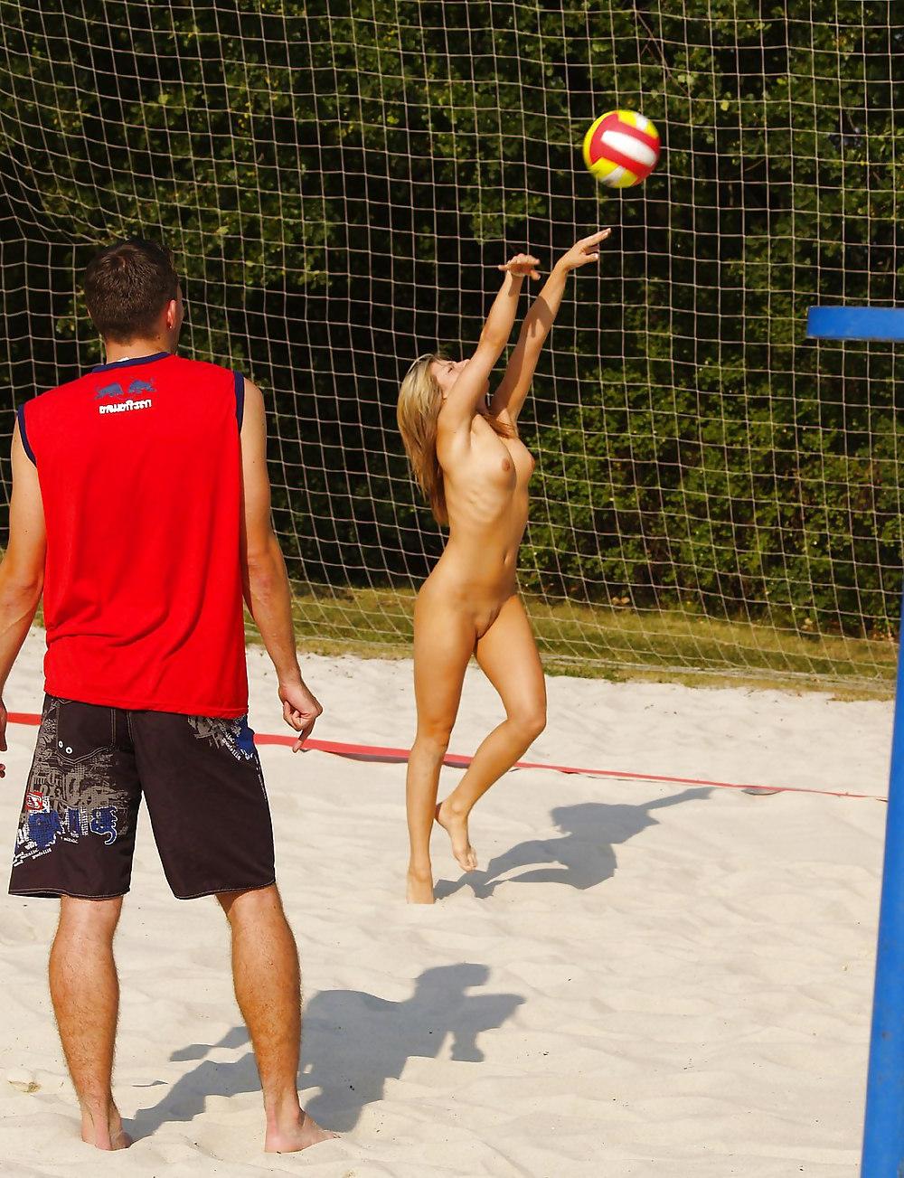 25P Public nudity girls #12