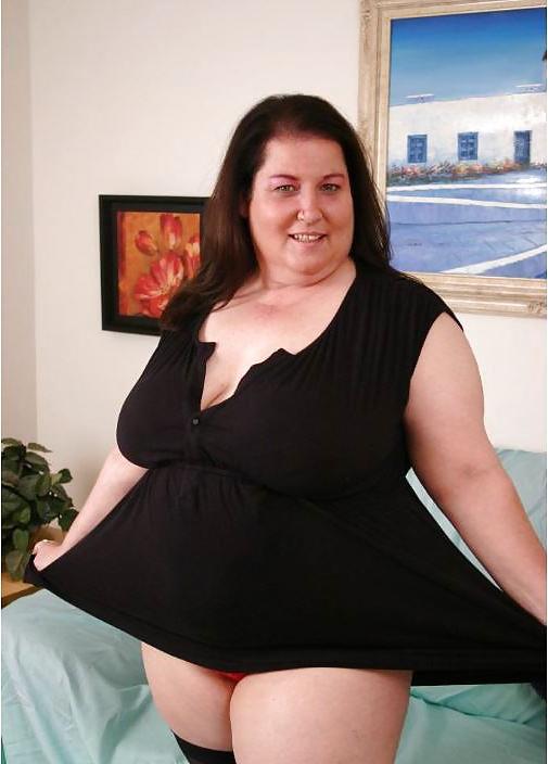 16P Bbw women likes black cock 5.