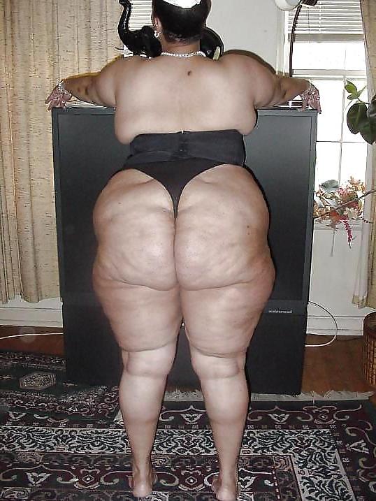 4P A BBW WITH A HUGE BOOTY