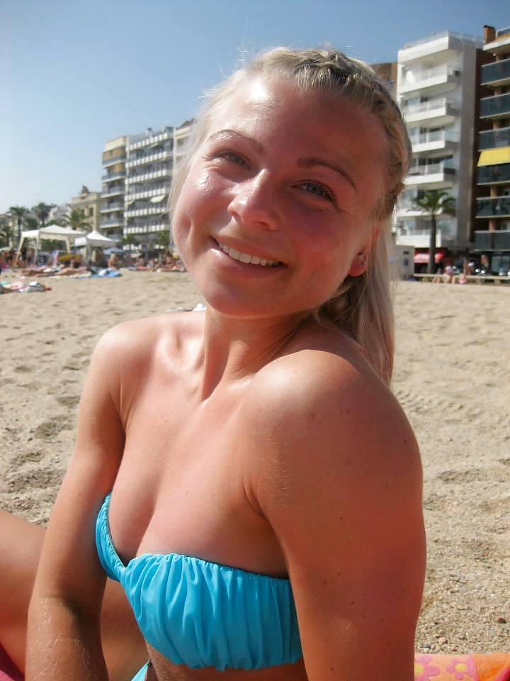 25P Hot danish Girls from Facebook 