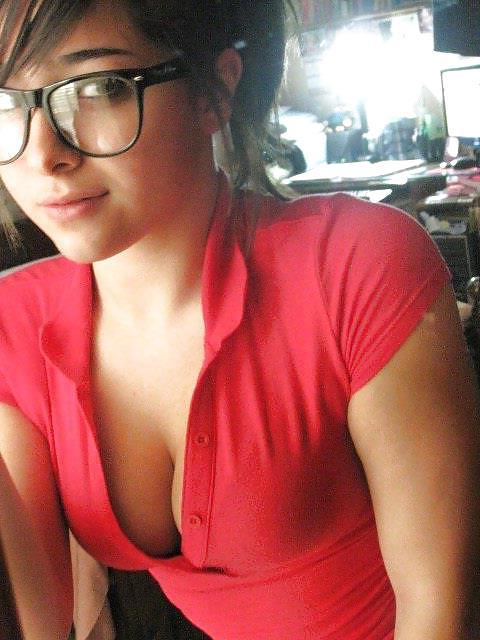 19P Sexy Nerds - Mojitog