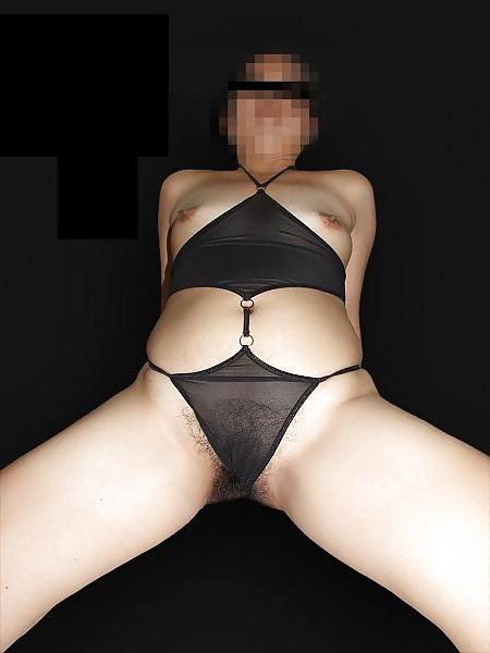 18P Asian Wife Slut Shows Her Hairy Pussy 