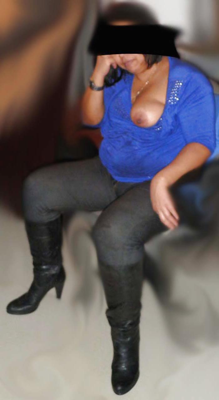 25P ASIAN BABES WEARING BOOTS IN GREEK STREETS II