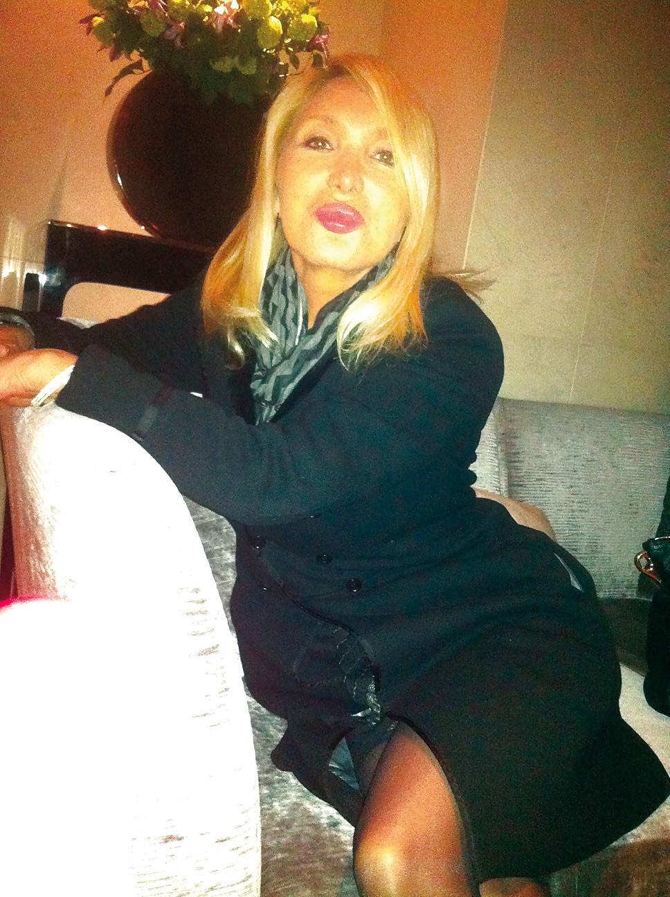 25P Lisa elegant classy whore for bulls