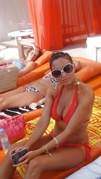 25P More Big Boob Amateur Cleavage
