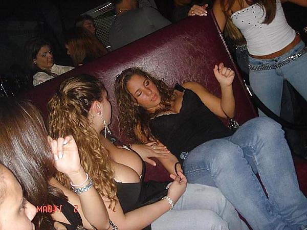 25P More Big Boob Amateur Cleavage