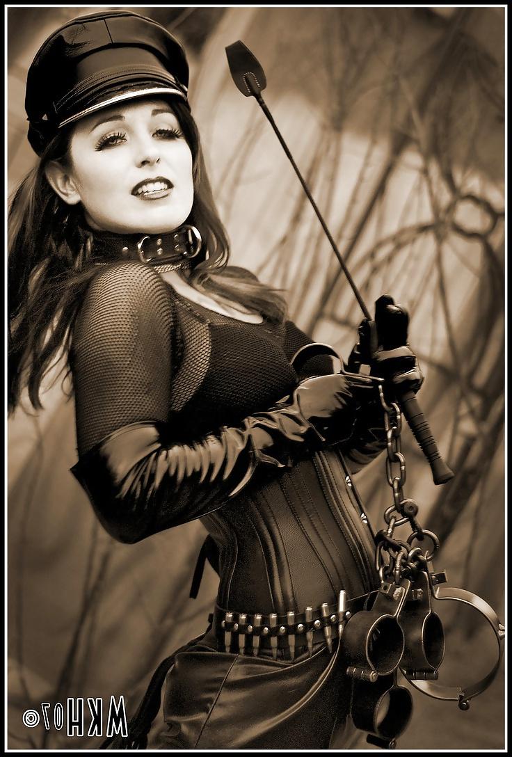 19P Femdom