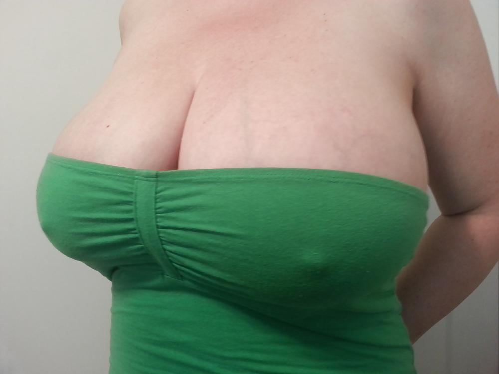 17P 3636 G bbw Lateshay tits thick white girl