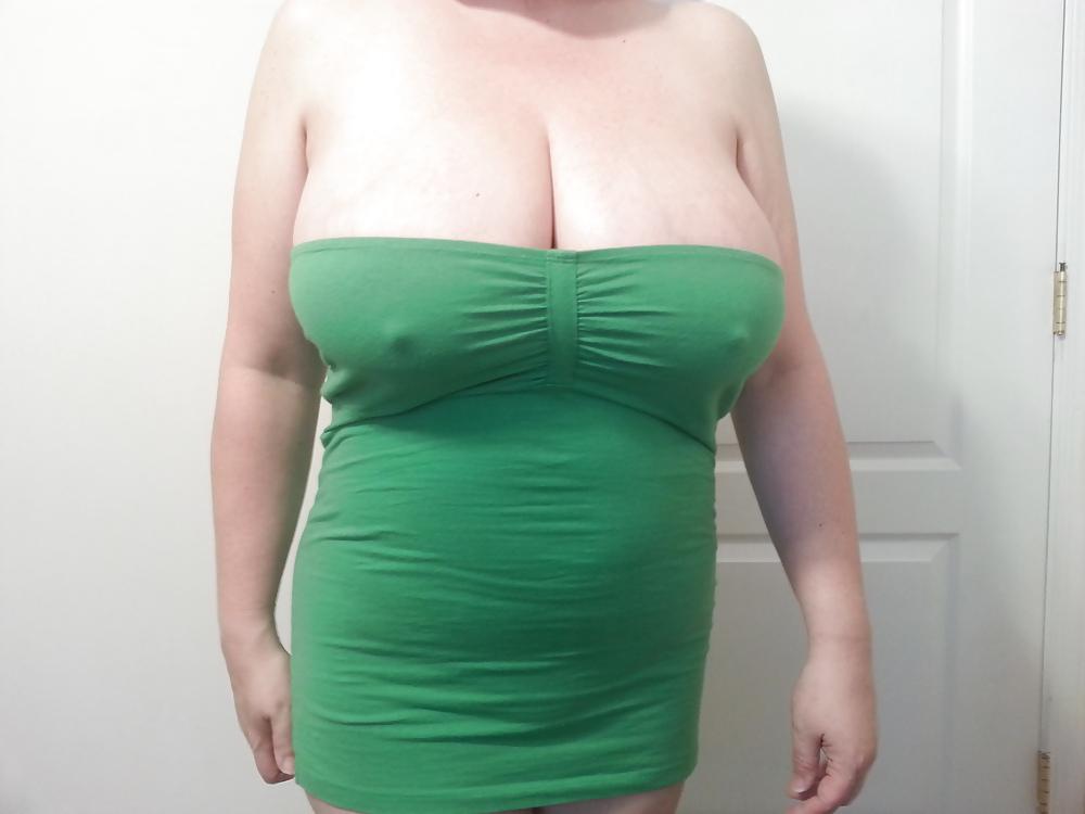 17P 3636 G bbw Lateshay tits thick white girl