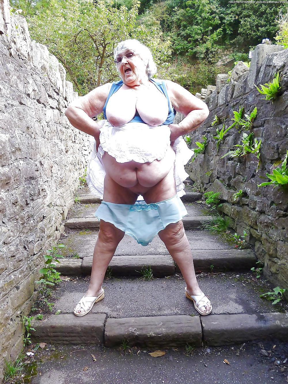 25P Mature BBW 