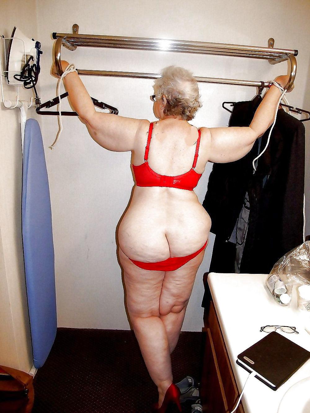 25P Mature BBW 