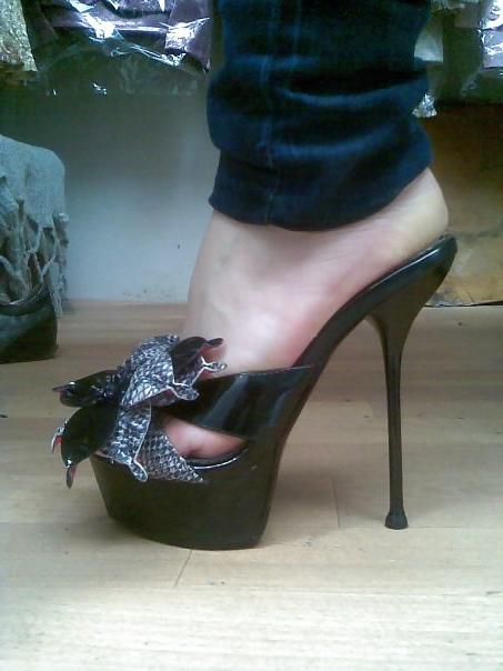 25P Ass and feet