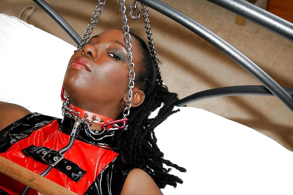 25P Schwarze Teenie-Bondage