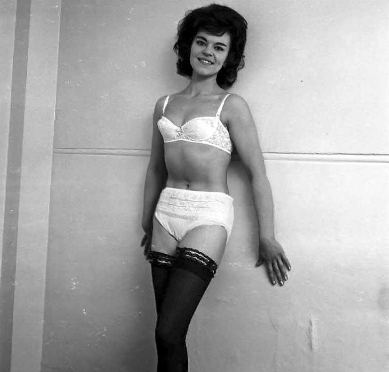25P Retro Ladies