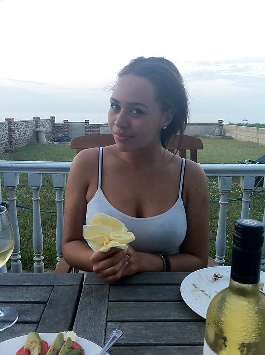 25P Beautiful British Girls
