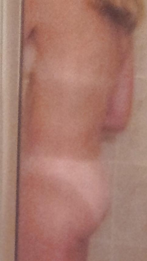 6P More shower photos of my wife 3