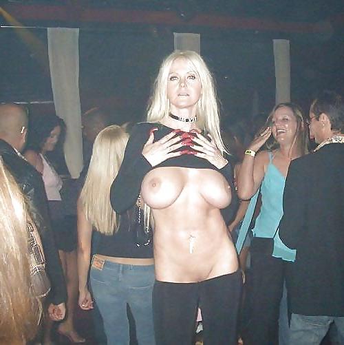 25P Wedding Ring Swingers #161: Wives being naughty
