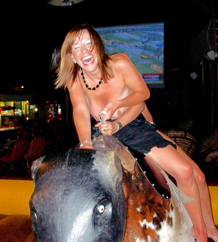 25P Girls Riding The Mechanical Bull 2