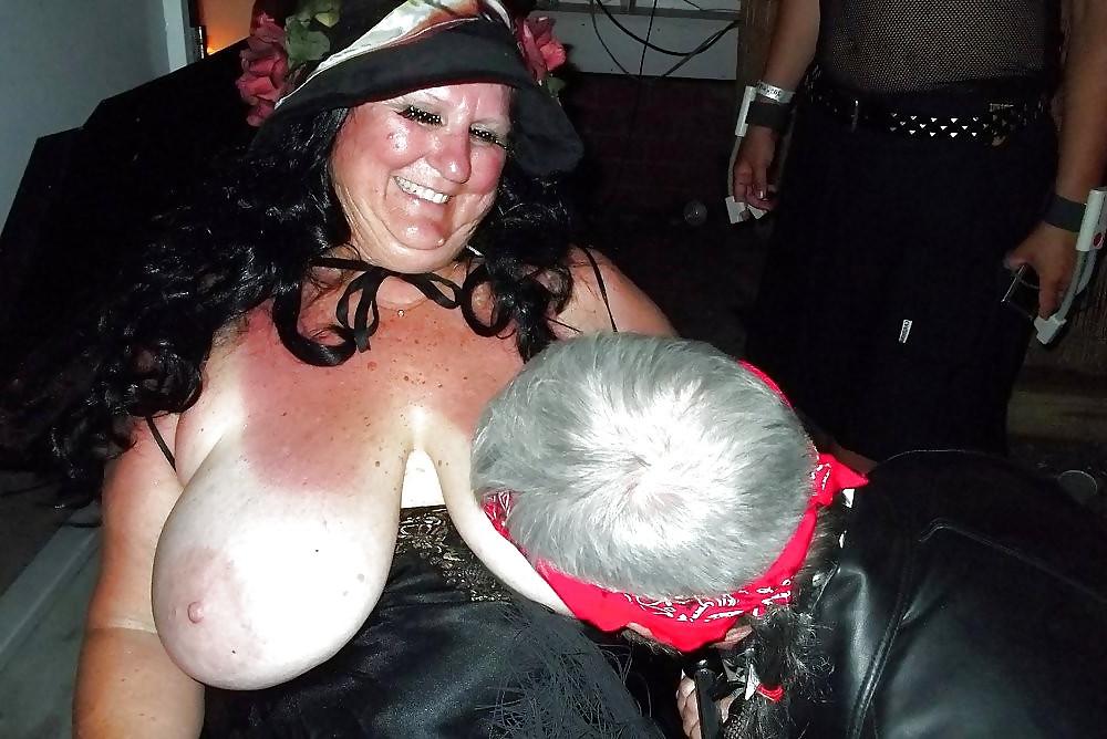 25P Public Sex Fun
