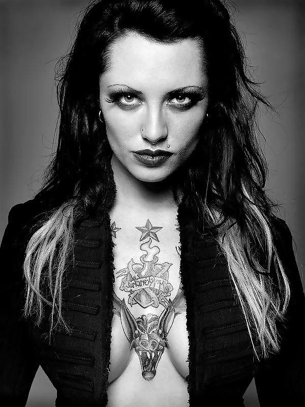 19P Gothic beauties 06