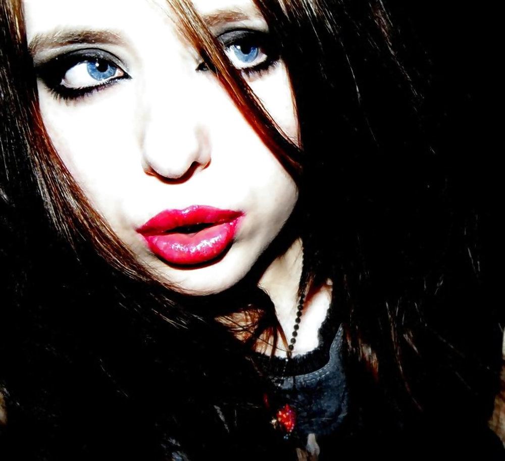 25P Gothic beauties 10