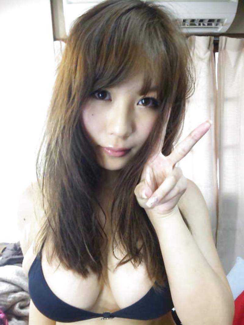 16P Asian Babes