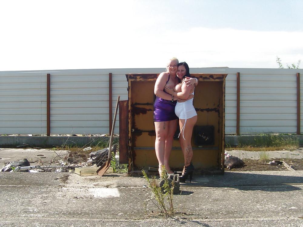 12P Gina White and Sascha Noir hot Lesbian Pics in the Nature