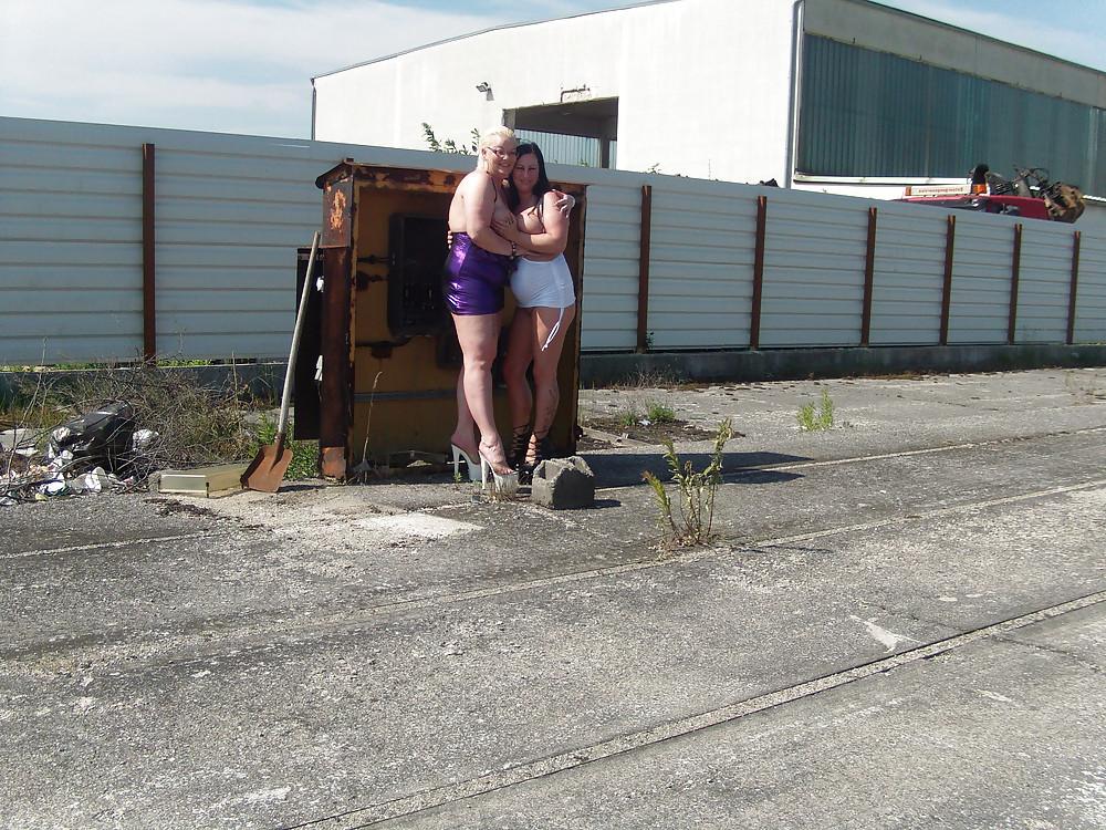 12P Gina White and Sascha Noir hot Lesbian Pics in the Nature