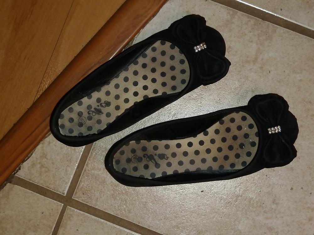 17P Teens with dreams feet