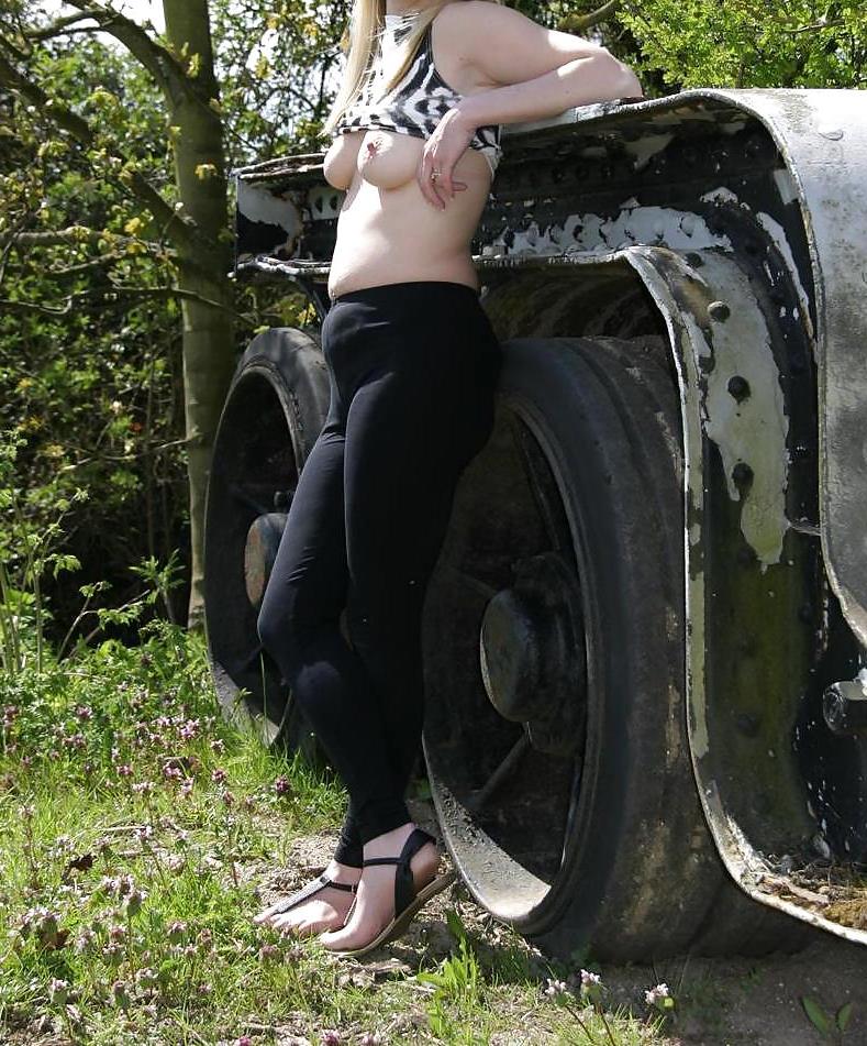 12P Tits In Public For ALL To See