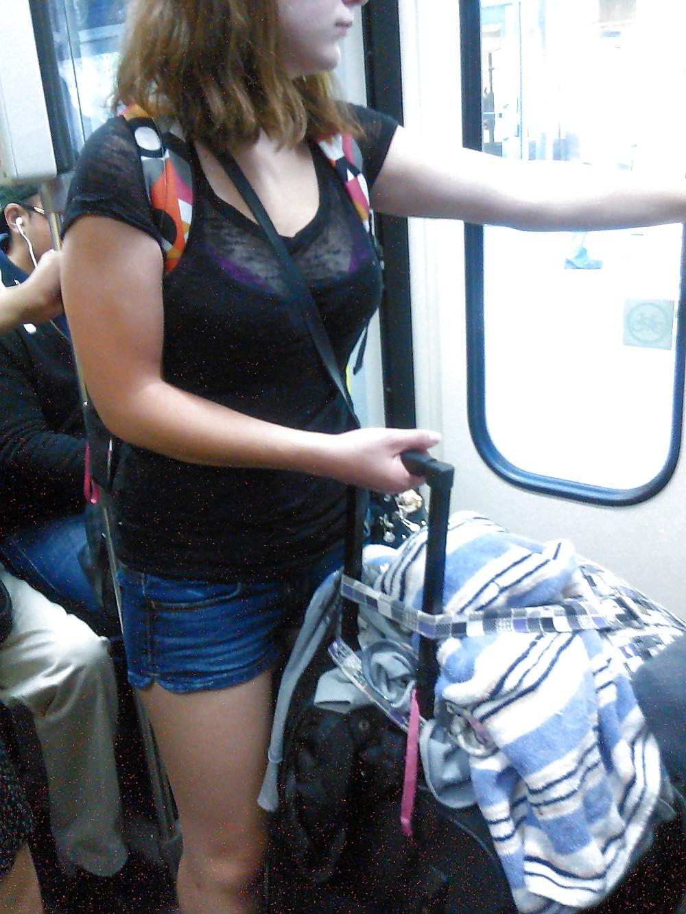 20P Sexy redhead cleavage - right place, right time.