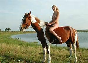 15P RIDING COWGIRLS