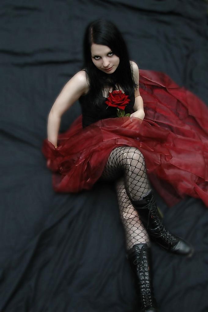 25P Gothic beauties 19