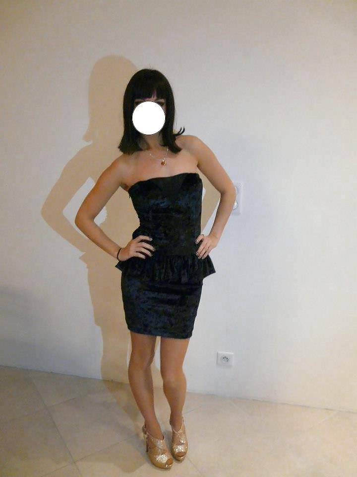 9P My girlfriend teen bthday in pantyhose and new gold heels