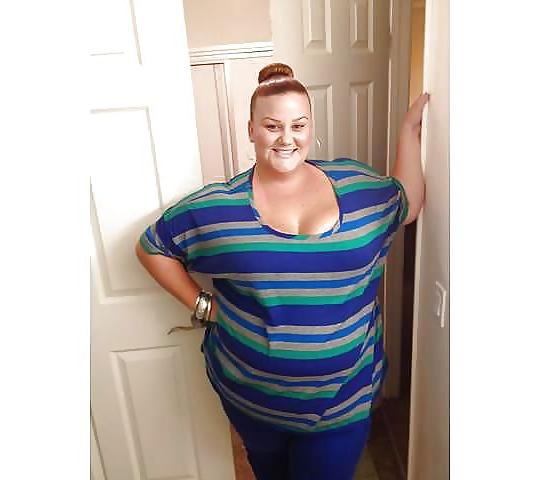 25P 613 clothed bbw