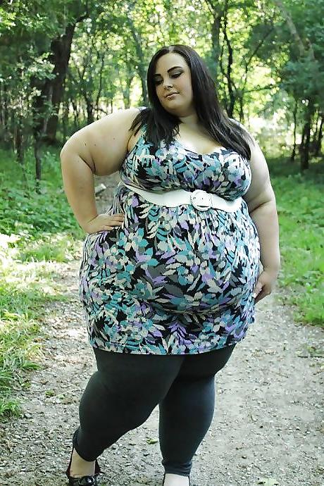 25P 613 clothed bbw