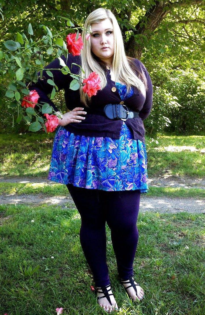 25P 613 clothed bbw