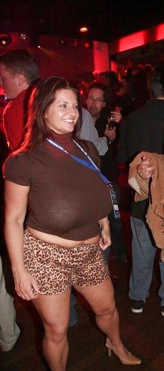 25P 613 clothed bbw