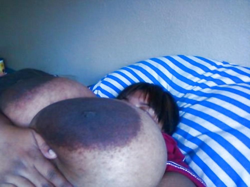 25P I LOVE BLACK TITTIES V1