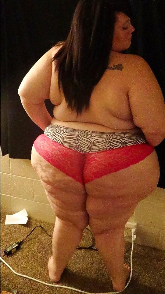25P BBW TITS & ASS