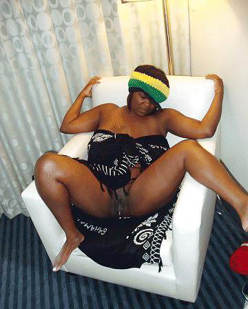 25P ALL KINDS OF MATURE BLACK WOMEN PT.33