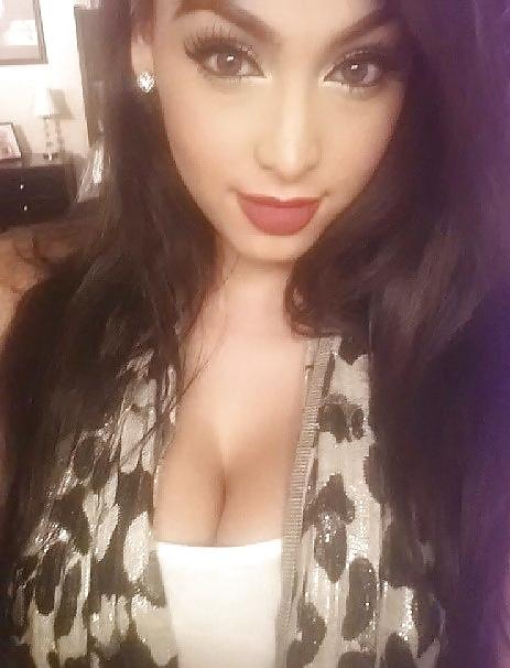 21P Young gorgeous Latina milf huge rack